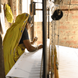 Hana Top White Motifs