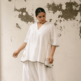 Hana Top White Motifs