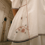 Hana Top White Motifs